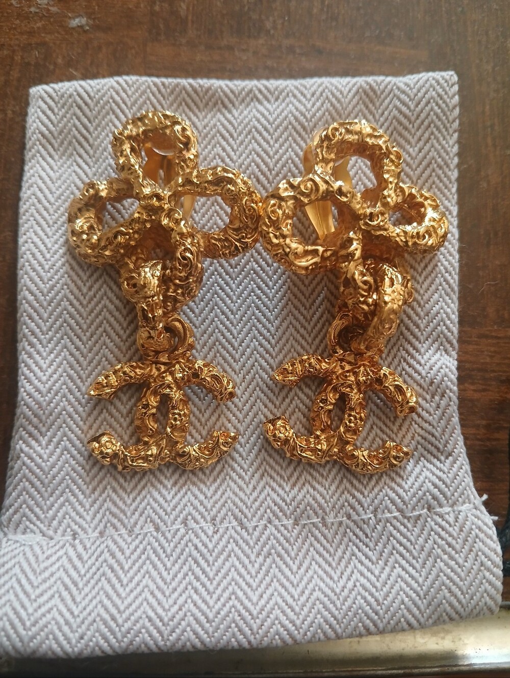 CHANEL Gold Textured CC Drop Earrings